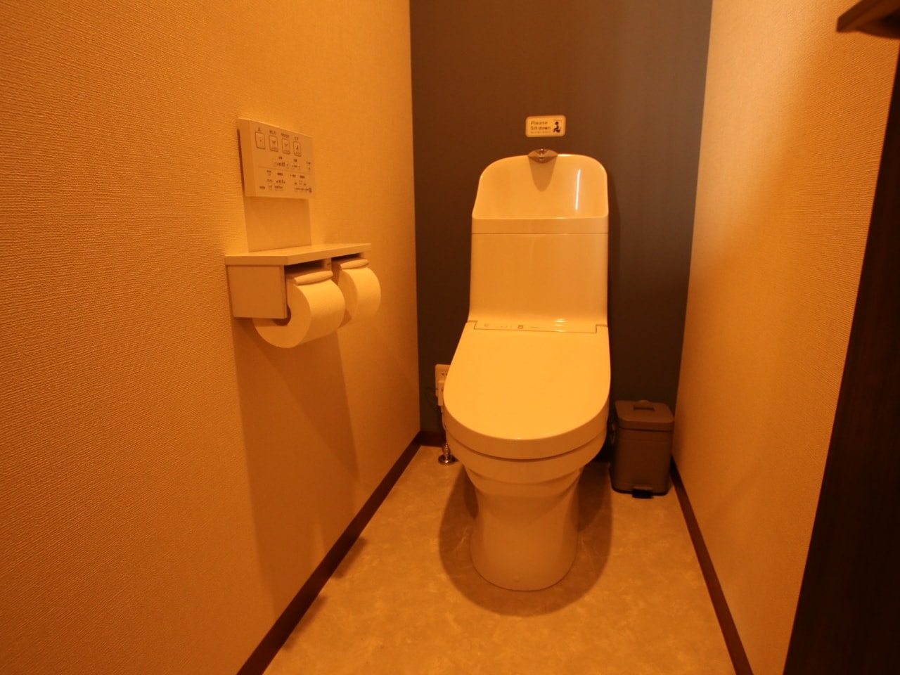 guesthouse Usagi restroom